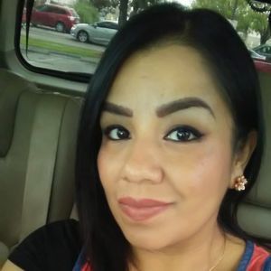 Meet your Posher, Lorena